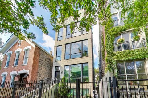 Photo of 926 N Honore Street #2, Chicago, IL 60622 (MLS # 12619339)