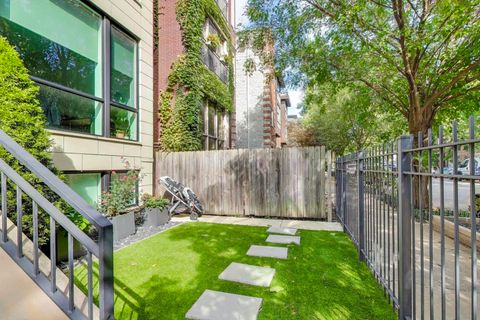 Tiny photo for 926 N Honore Street #2, Chicago, IL 60622 (MLS # 12619339)
