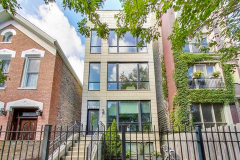 Tiny photo for 926 N Honore Street #2, Chicago, IL 60622 (MLS # 12619339)