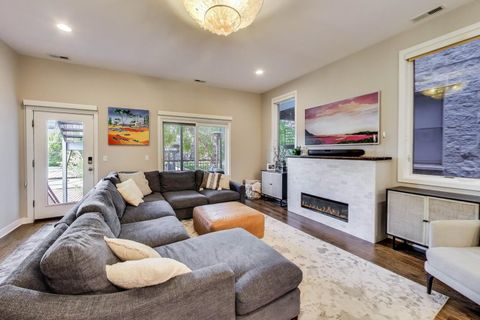 Tiny photo for 926 N Honore Street #2, Chicago, IL 60622 (MLS # 12619339)