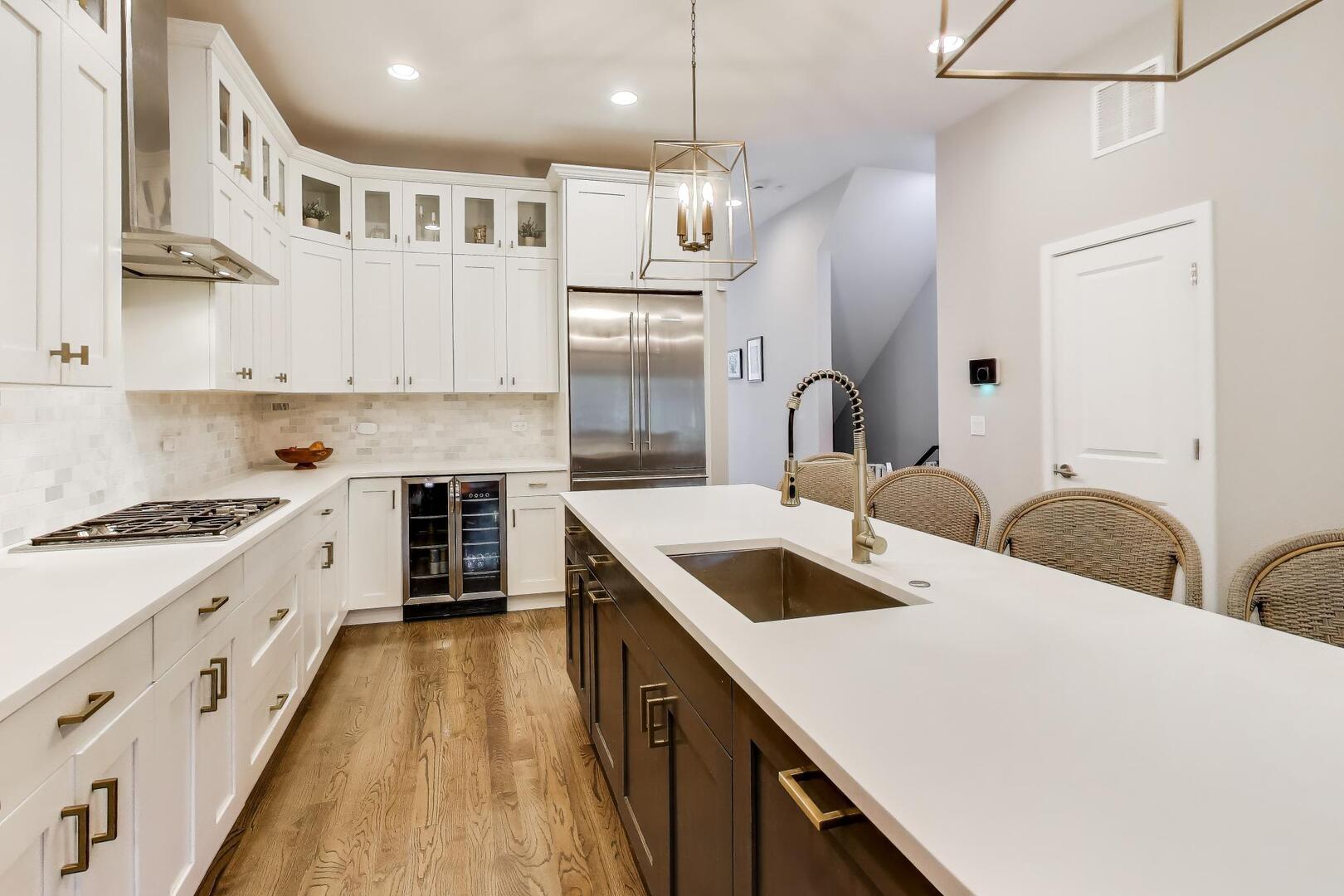 926 N Honore Street 2