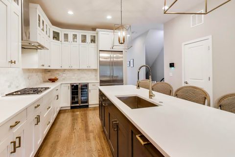 Tiny photo for 926 N Honore Street #2, Chicago, IL 60622 (MLS # 12619339)