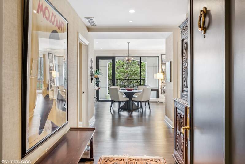 840 N LAKE SHORE Drive 202