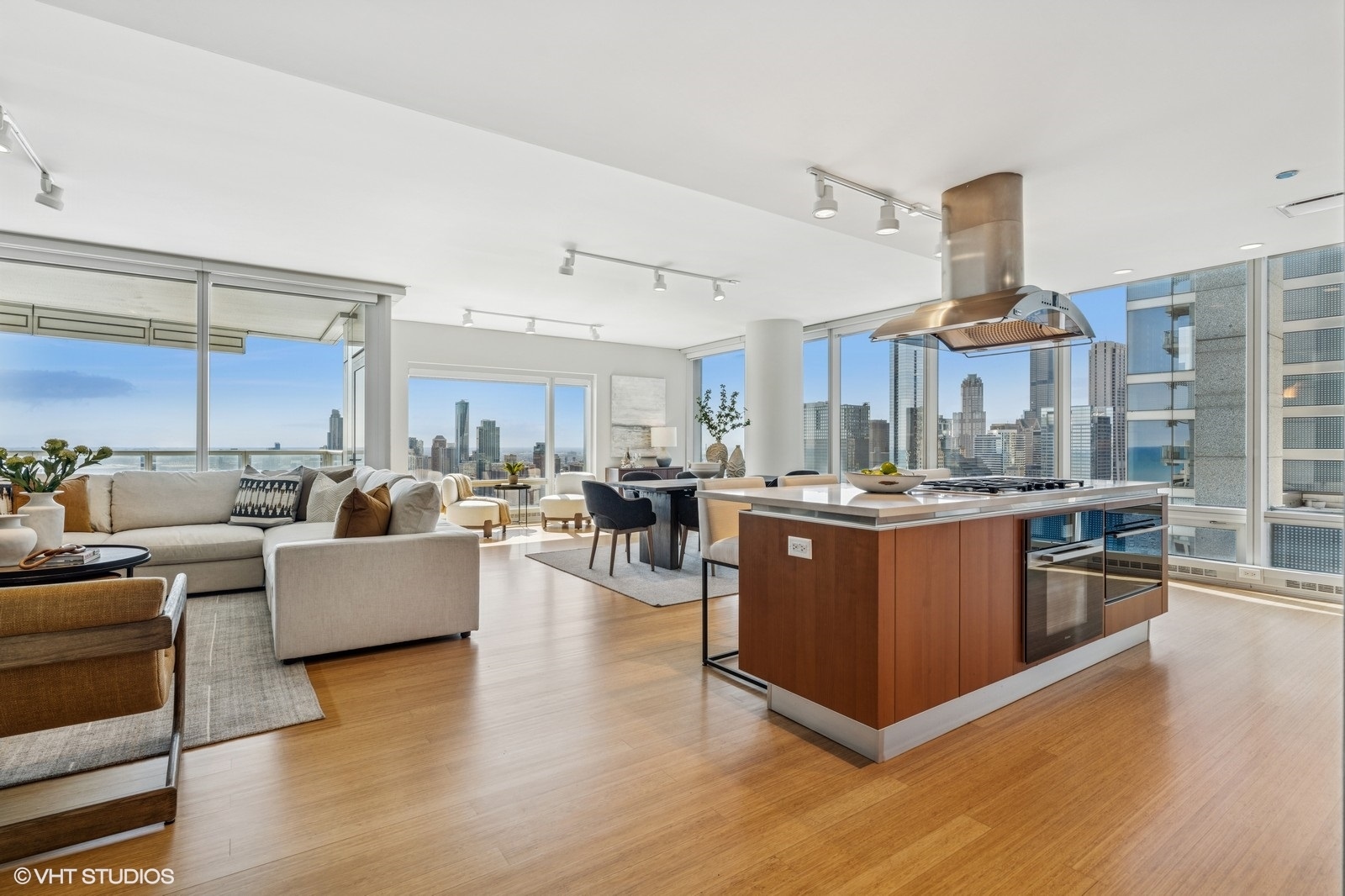 340 E Randolph Street 3806