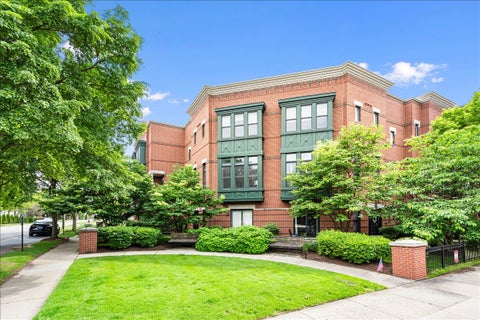 Photo of 130 N Rose Street, Palatine, IL 60067 (MLS # 12771974)