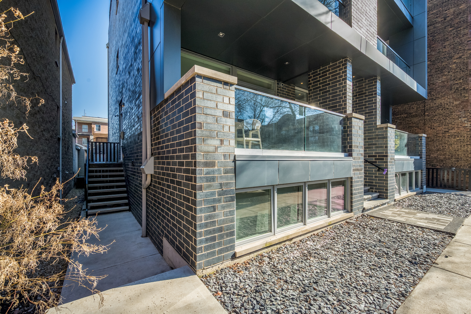 2136 W Lyndale Street 1W