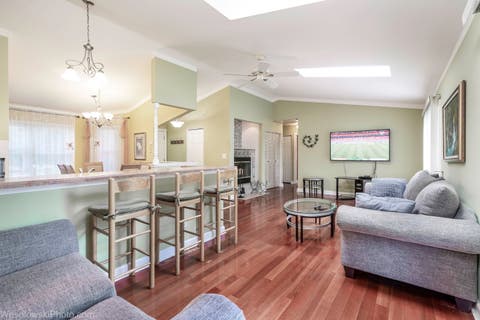 Tiny photo for 886 Quincy Court, Island Lake, IL 60042 (MLS # 12729260)