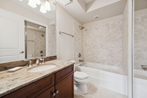 Tiny photo for 10 E Burlington Street #2B, Riverside, IL 60546 (MLS # 12513179)