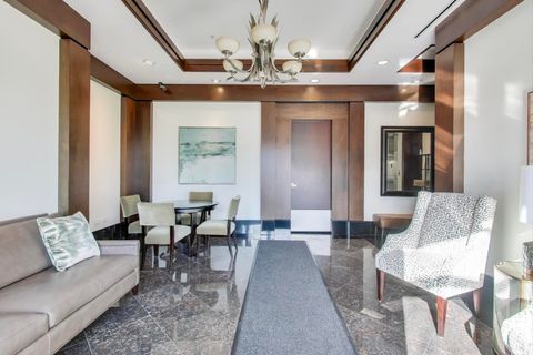 Tiny photo for 10 E Burlington Street #2B, Riverside, IL 60546 (MLS # 12513179)