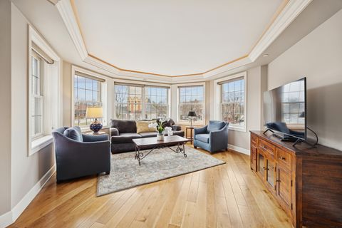 Tiny photo for 10 E Burlington Street #2B, Riverside, IL 60546 (MLS # 12513179)