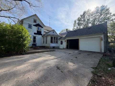 Tiny photo for 385 E Main Street, Sheldon, IL 60966 (MLS # 12625701)