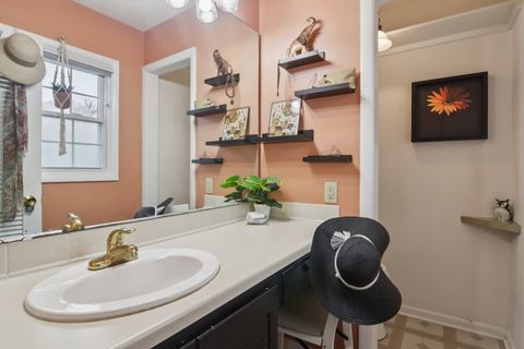 Tiny photo for 4908 Tile Line Road, Crystal Lake, IL 60012 (MLS # 12589943)