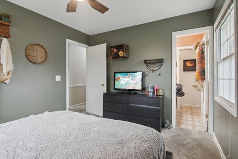 Tiny photo for 4908 Tile Line Road, Crystal Lake, IL 60012 (MLS # 12589943)