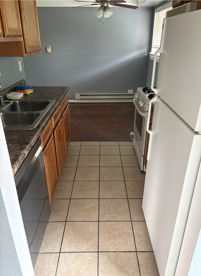 1840 W Hatherleigh Court 2D
