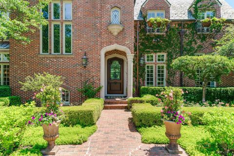 Tiny photo for 51 Sequoia Court, Lake Forest, IL 60045 (MLS # 12412877)