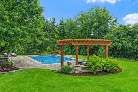 Tiny photo for 3S412 Saddle Ridge Court, Warrenville, IL 60555 (MLS # 12686358)