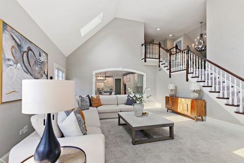 Tiny photo for 3S412 Saddle Ridge Court, Warrenville, IL 60555 (MLS # 12686358)