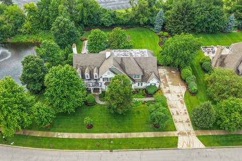 Tiny photo for 3S412 Saddle Ridge Court, Warrenville, IL 60555 (MLS # 12686358)