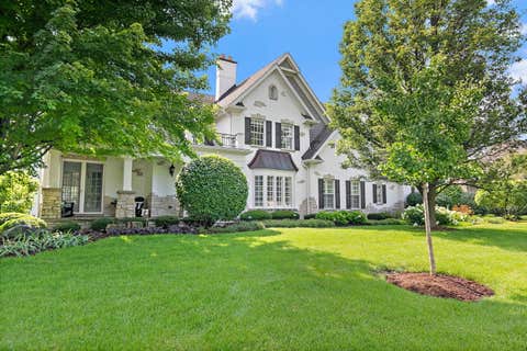 Photo of 3S412 Saddle Ridge Court, Warrenville, IL 60555 (MLS # 12686358)