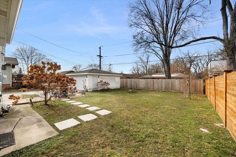 A home in La Grange Park