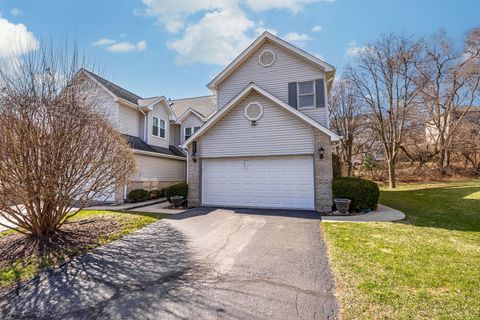 Tiny photo for 907 THORNWOOD Court #2, St. Charles, IL 60174 (MLS # 12582023)