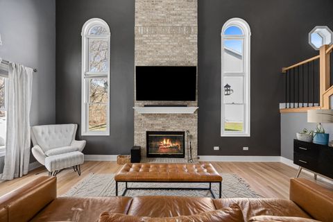 Tiny photo for 907 THORNWOOD Court #2, St. Charles, IL 60174 (MLS # 12582023)