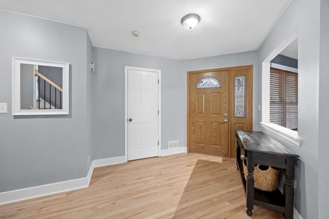 Tiny photo for 907 THORNWOOD Court #2, St. Charles, IL 60174 (MLS # 12582023)