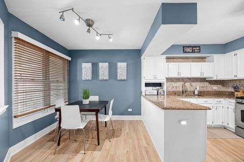 Tiny photo for 907 THORNWOOD Court #2, St. Charles, IL 60174 (MLS # 12582023)