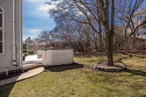 Tiny photo for 907 THORNWOOD Court #2, St. Charles, IL 60174 (MLS # 12582023)