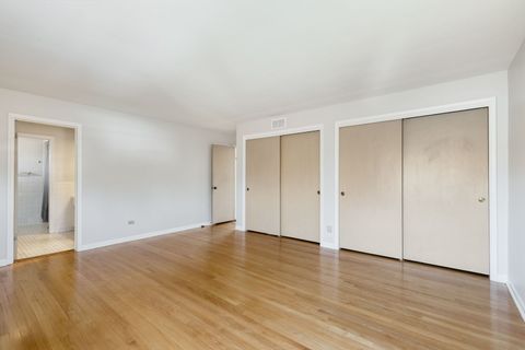 Tiny photo for 7241 N Lowell Avenue, Lincolnwood, IL 60712 (MLS # 12599893)
