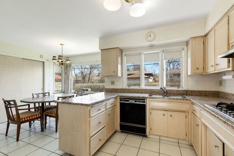 Tiny photo for 7241 N Lowell Avenue, Lincolnwood, IL 60712 (MLS # 12599893)
