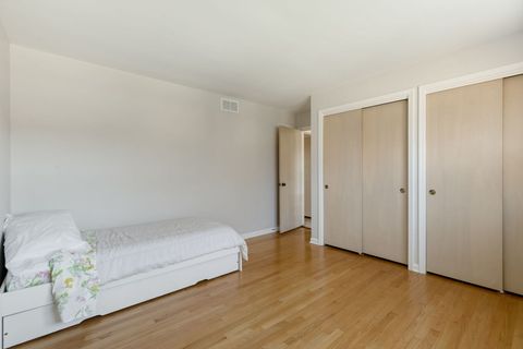 Tiny photo for 7241 N Lowell Avenue, Lincolnwood, IL 60712 (MLS # 12599893)