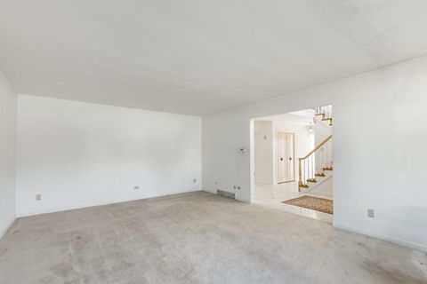 Tiny photo for 7241 N Lowell Avenue, Lincolnwood, IL 60712 (MLS # 12599893)