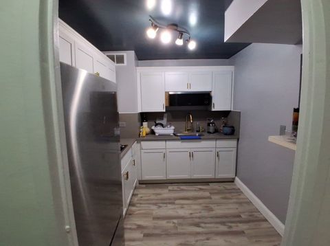 Tiny photo for 6301 N Sheridan Road #24J, Chicago, IL 60660 (MLS # 12467977)