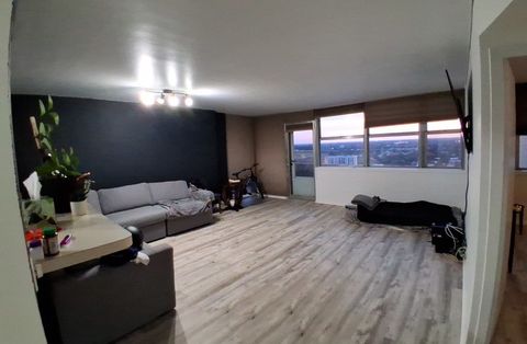 Tiny photo for 6301 N Sheridan Road #24J, Chicago, IL 60660 (MLS # 12467977)