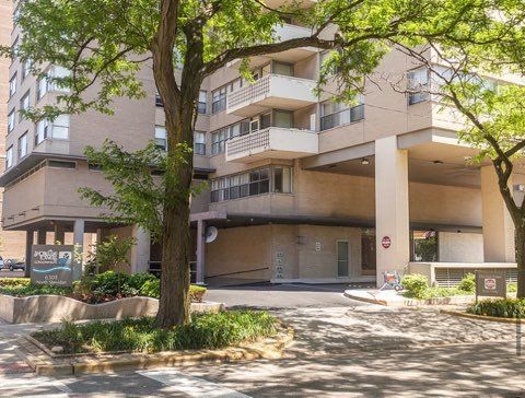 Tiny photo for 6301 N Sheridan Road #24J, Chicago, IL 60660 (MLS # 12467977)