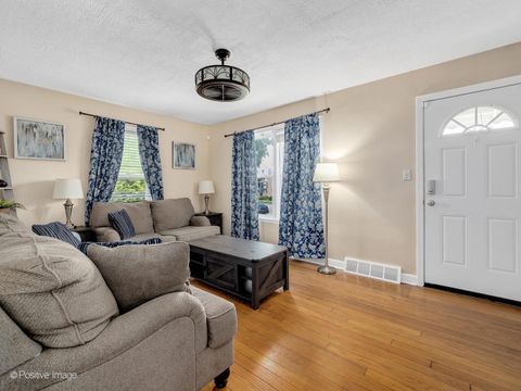 Tiny photo for 4214 Prairie Avenue, Brookfield, IL 60513 (MLS # 12503827)