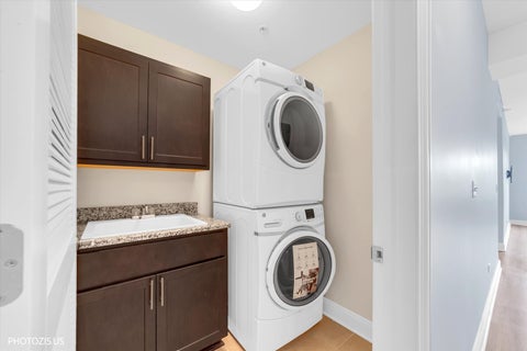 Tiny photo for 1 ITASCA Place #302, Itasca, IL 60143 (MLS # 12699462)