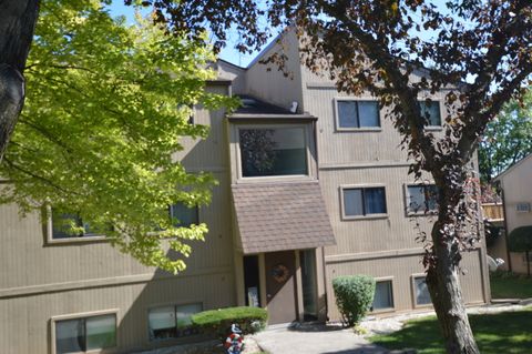 58 Vail Colony Drive 11 Fox Lake IL 60020