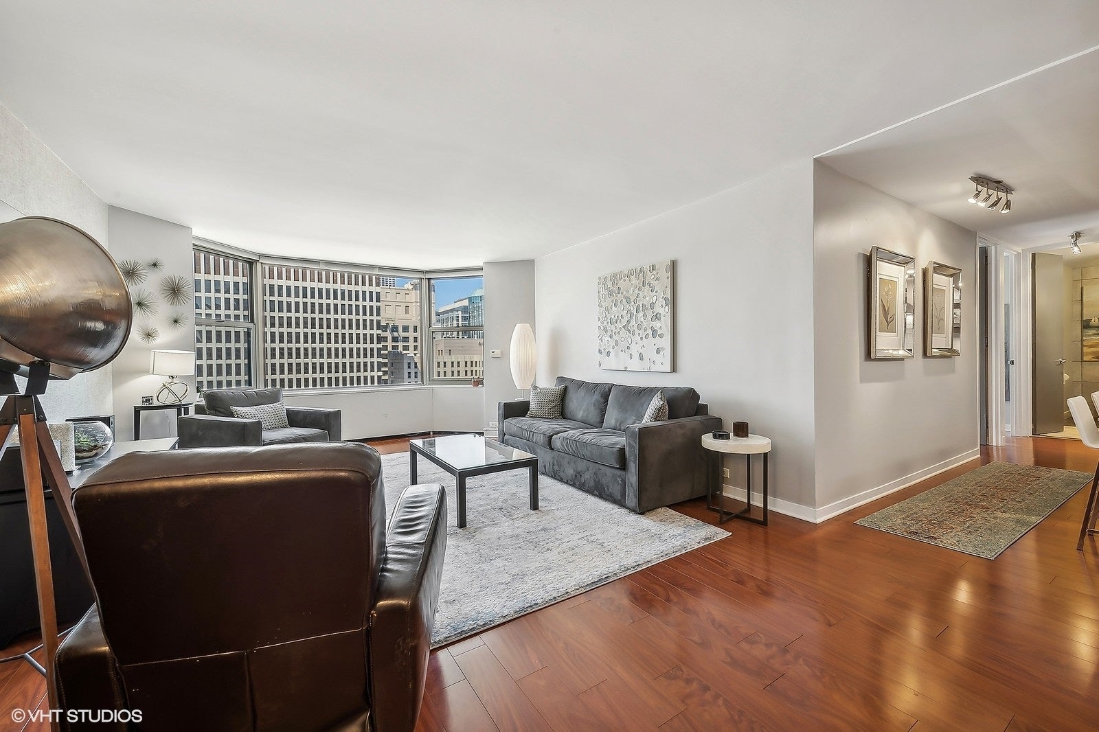 535 N MICHIGAN Avenue 2614