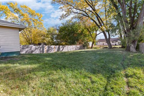 Tiny photo for 816 Illinois Avenue, Rockford, IL 61102 (MLS # 12511086)