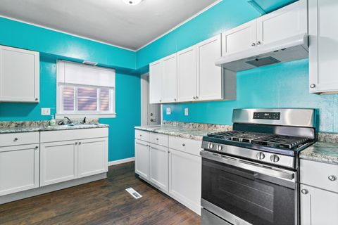 Tiny photo for 816 Illinois Avenue, Rockford, IL 61102 (MLS # 12511086)