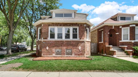 Photo of 10001 S Wentworth Avenue, Chicago, IL 60628 (MLS # 12703838)
