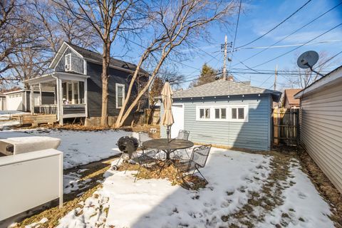 Tiny photo for 2514 Walnut Street, Blue Island, IL 60406 (MLS # 12574186)