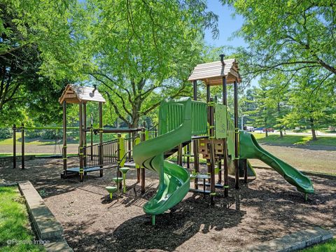Tiny photo for 38 Crab Tree Drive, Westmont, IL 60559 (MLS # 12697727)