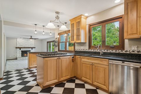 Tiny photo for 36 Shore Drive, Schaumburg, IL 60193 (MLS # 12474243)