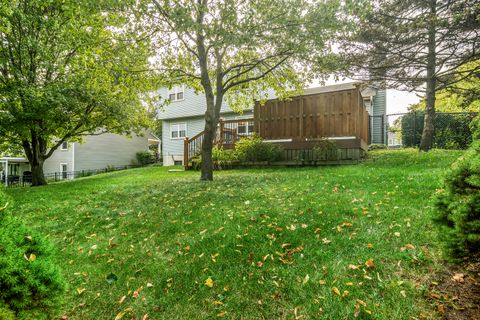 Tiny photo for 36 Shore Drive, Schaumburg, IL 60193 (MLS # 12474243)