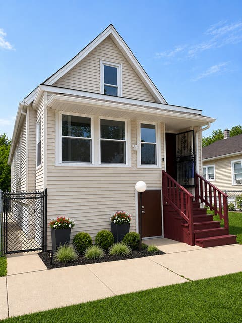 Photo of 9236 S Blackstone Avenue, Chicago, IL 60619 (MLS # 12734170)
