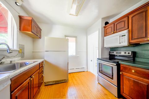 Tiny photo for 221 W Courtland Street, Mundelein, IL 60060 (MLS # 12634854)