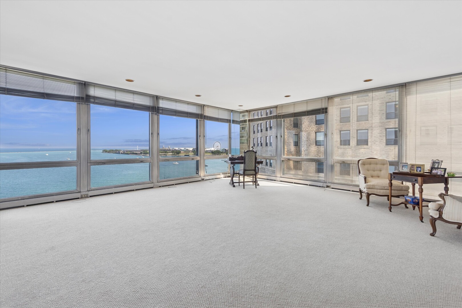860 N Lake Shore Drive 8M